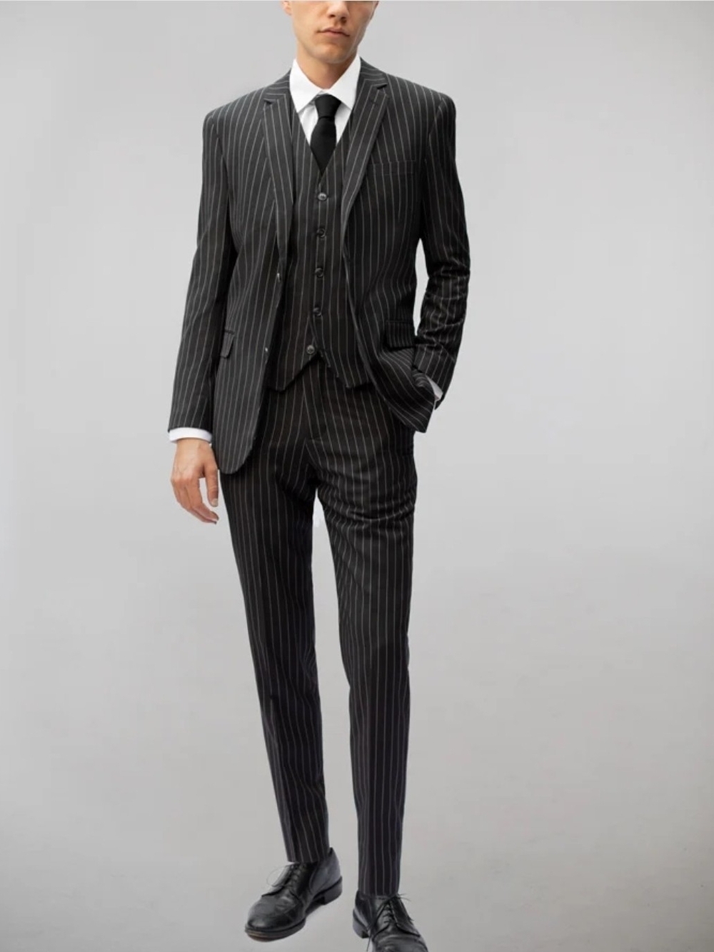 Alan Dupetit Black & White Pinstripe Suit 44R